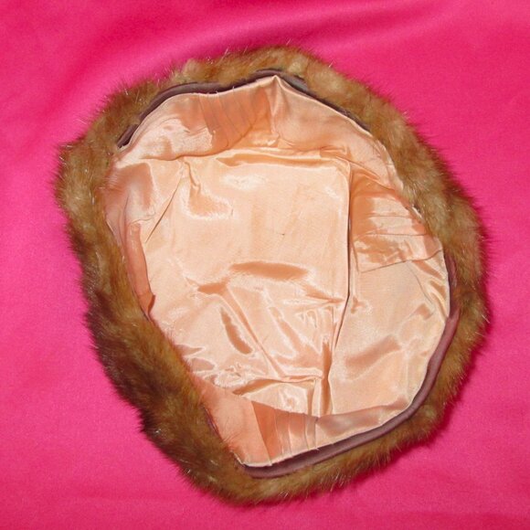 1960s vintage brown fur pillbox winter hat - Picture 4 of 4